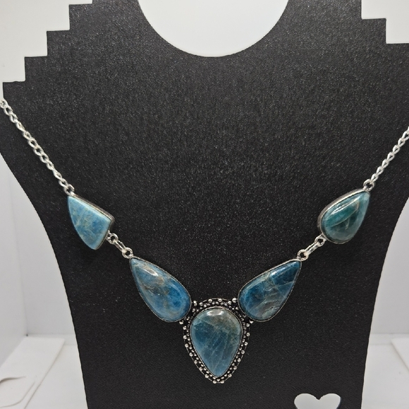 5 Stone Blue Appatite Necklace 18" NWOT - Picture 2 of 9